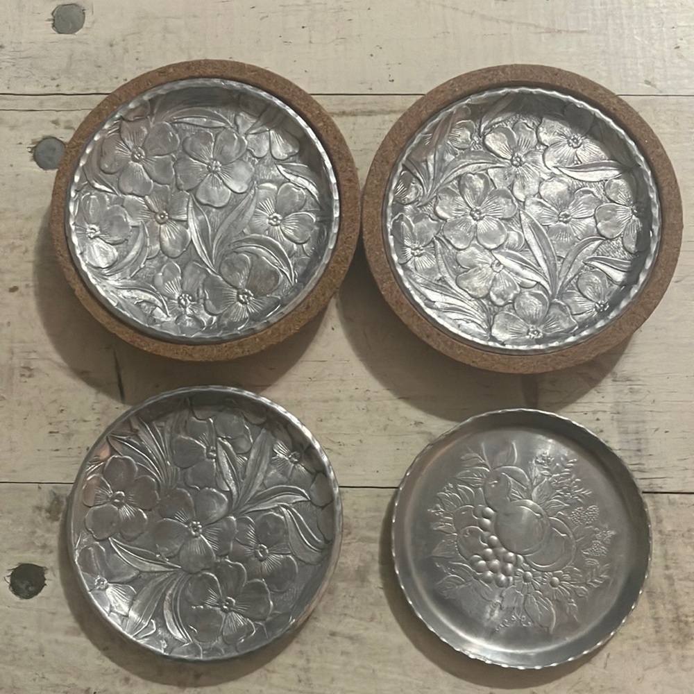 Set of 4 Vintage Aluminum Coasters Everlast Dogwoods and Fruit